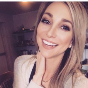 Meet your Posher, Suzanne